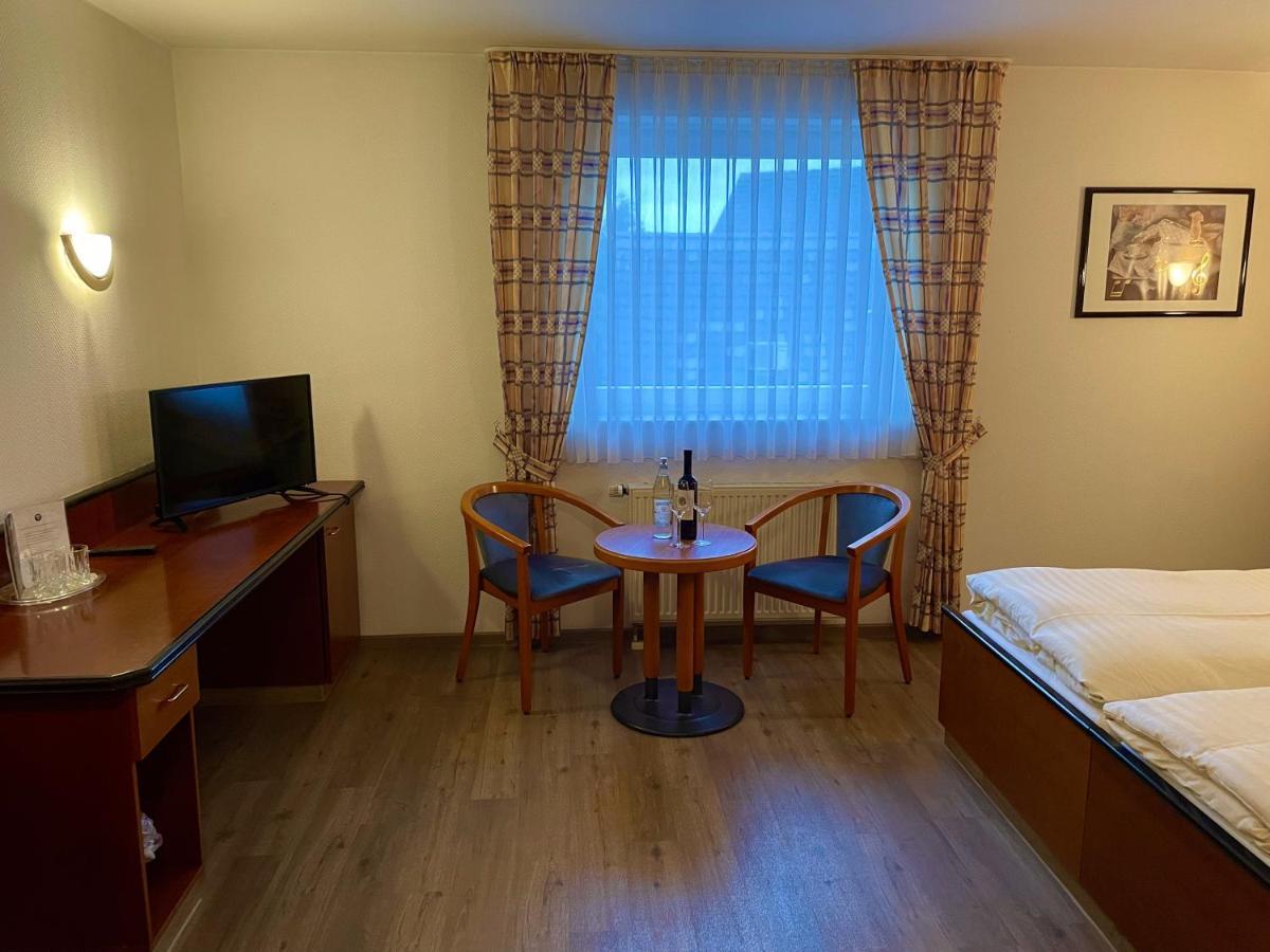 Hotel Haus Hubertus Elsdorf Zewnętrze zdjęcie