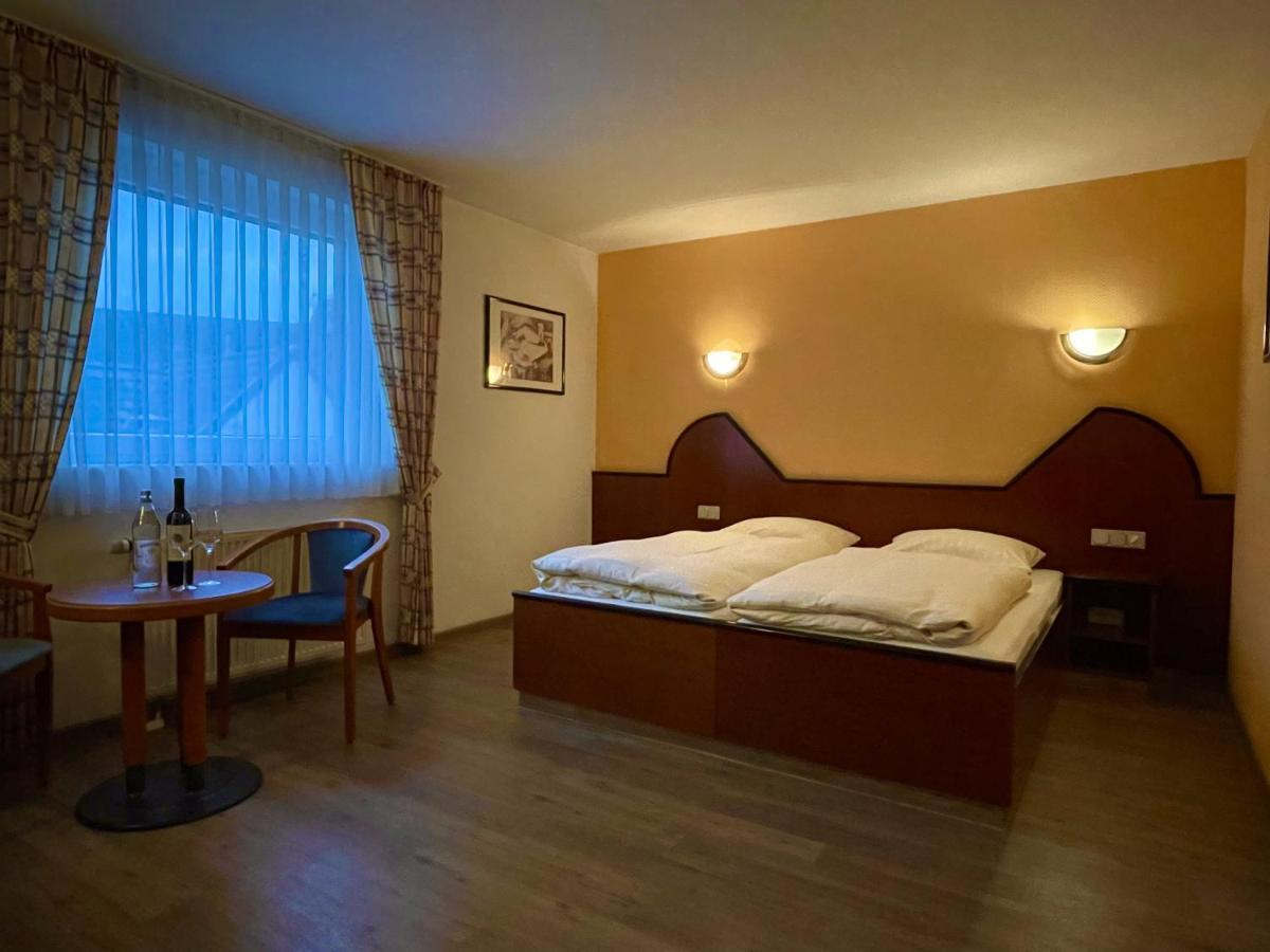 Hotel Haus Hubertus Elsdorf Zewnętrze zdjęcie