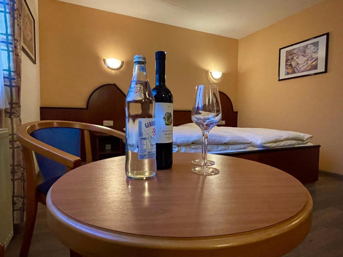 Hotel Haus Hubertus Elsdorf Zewnętrze zdjęcie