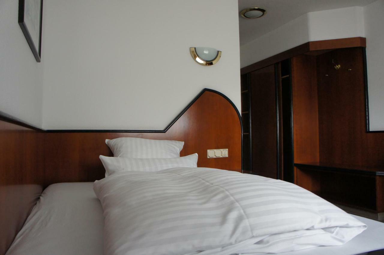 Hotel Haus Hubertus Elsdorf Zewnętrze zdjęcie